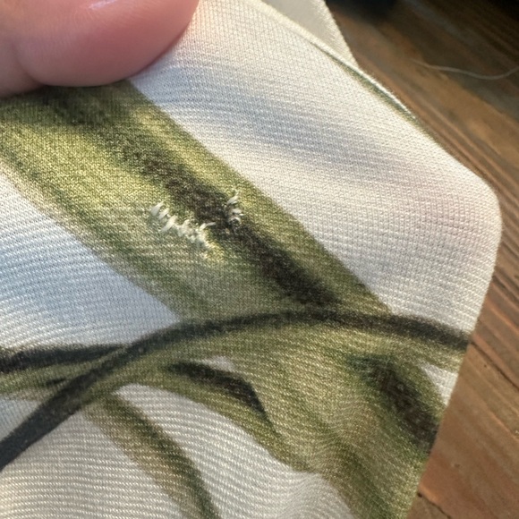 DELAINA LONG SLEEVE CROPPED TOP - Picture 8 of 9